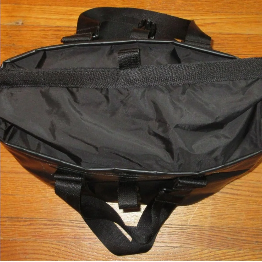 Camera Bag - Picture 2 of 12